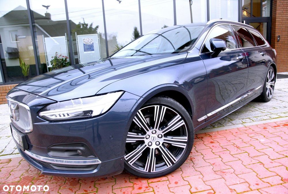 Volvo V90 D5 SCR AWD Momentum Pro - 28