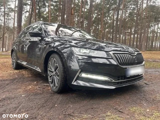 Skoda Superb 2.0 TDI SCR 4x4 L&K DSG - 2