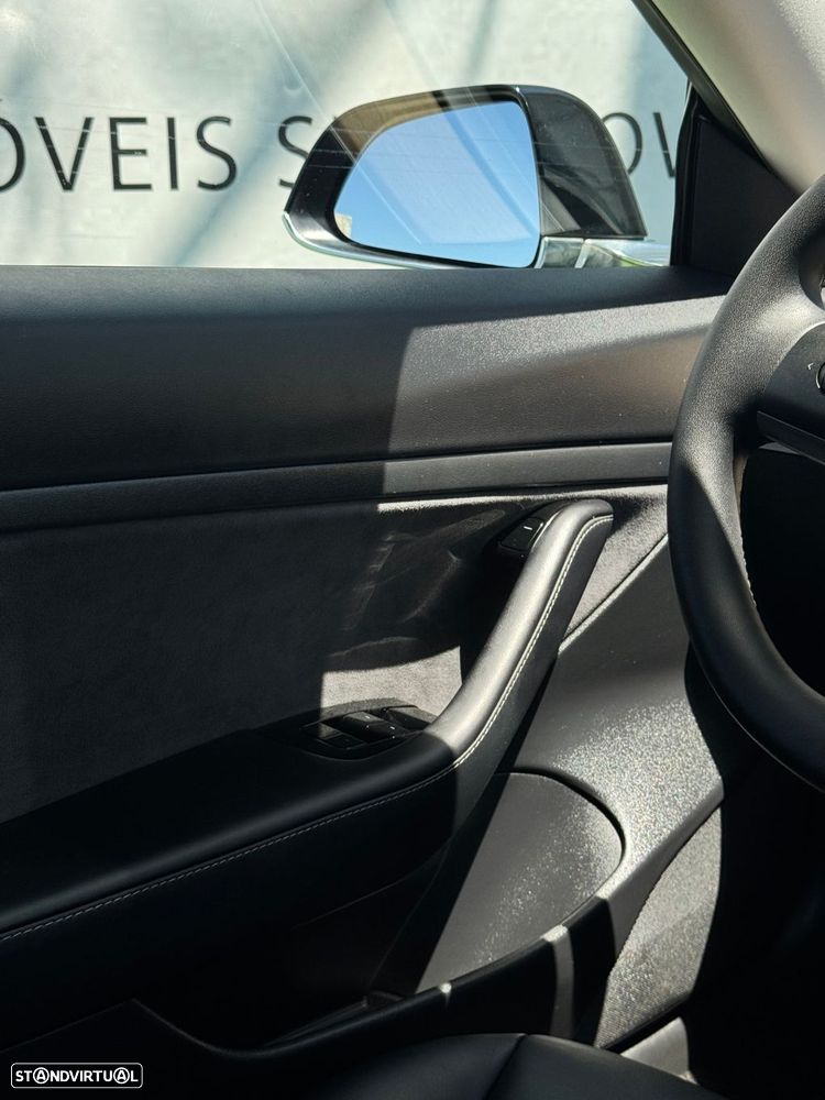 Tesla Model 3 Standard RWD Plus - 26