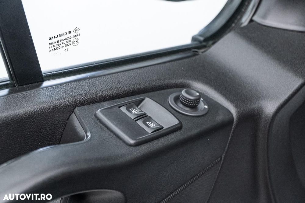 Renault Trafic 2.0 Blue dCi 120 Combi L2H1 8+1 locuri Authentique - 18