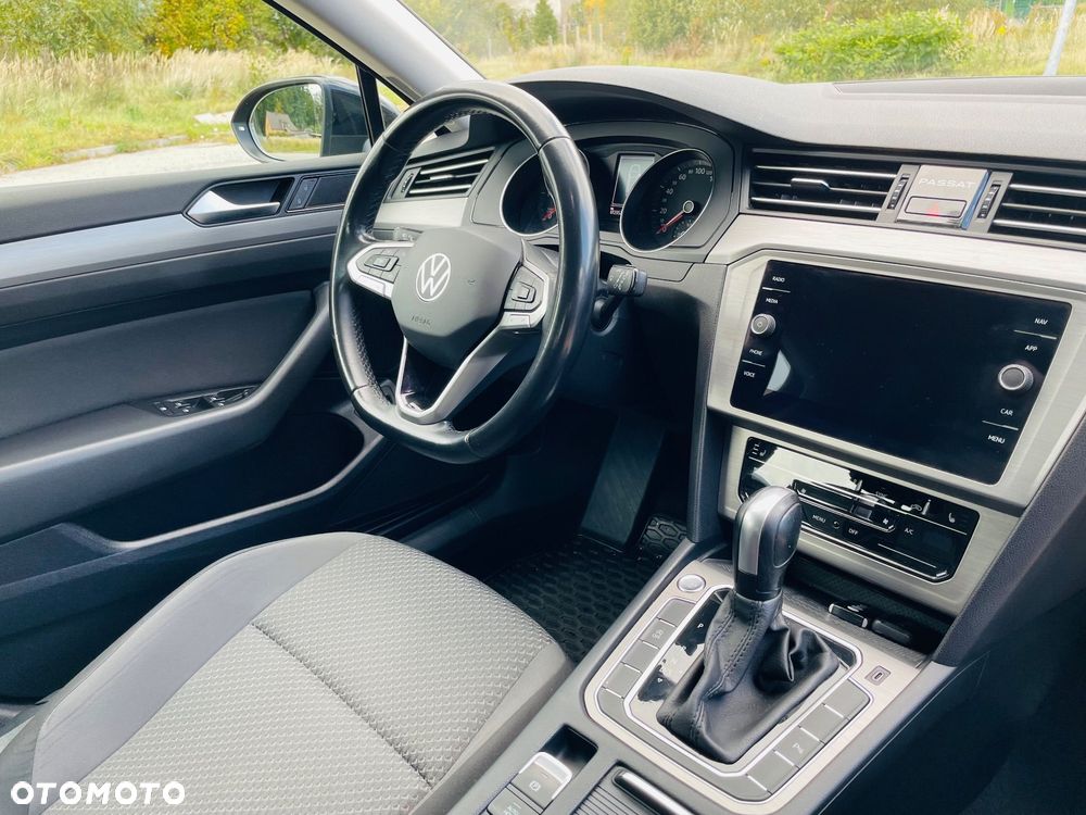 Volkswagen Passat Variant 2.0 TDI SCR DSG Elegance - 21