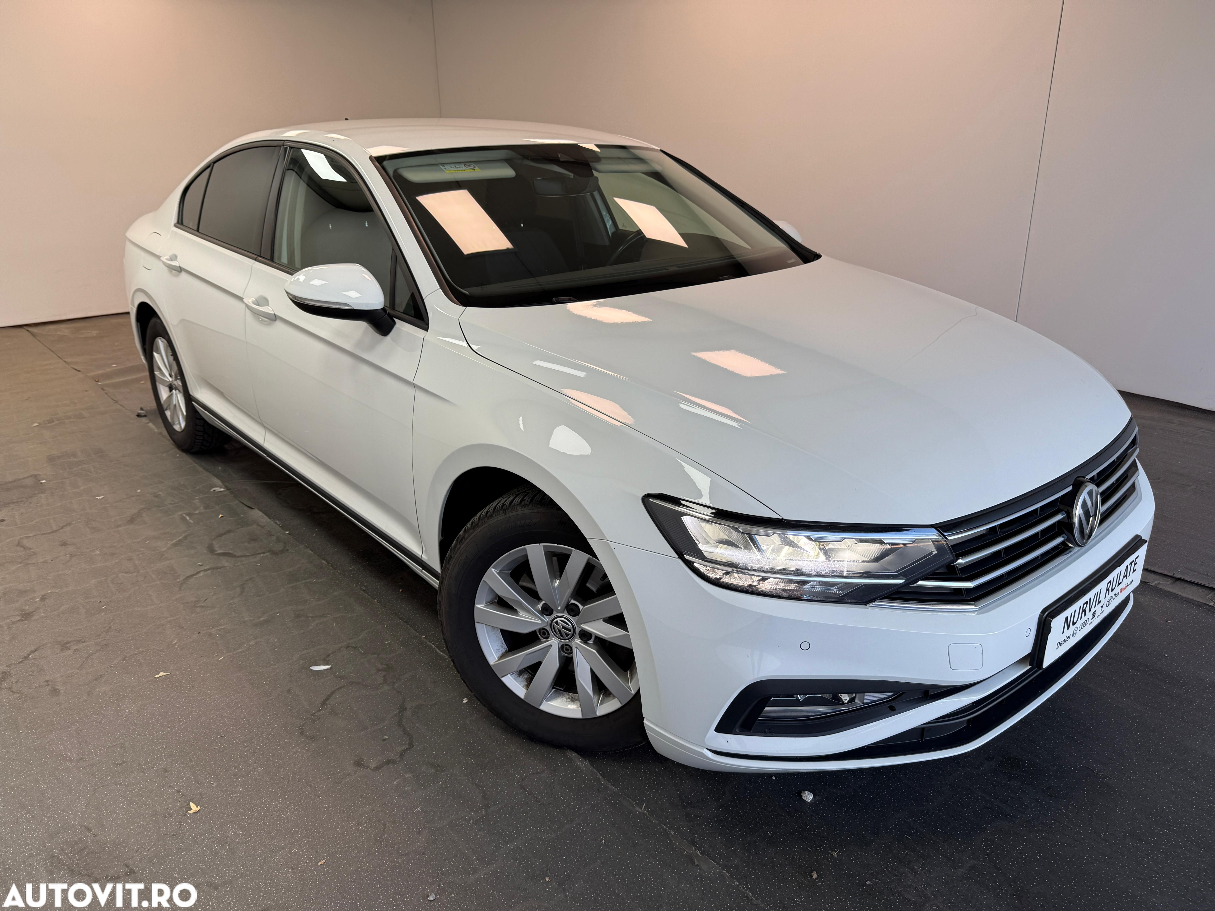 Volkswagen Passat 1.6 TDI DSG Comfortline - 17