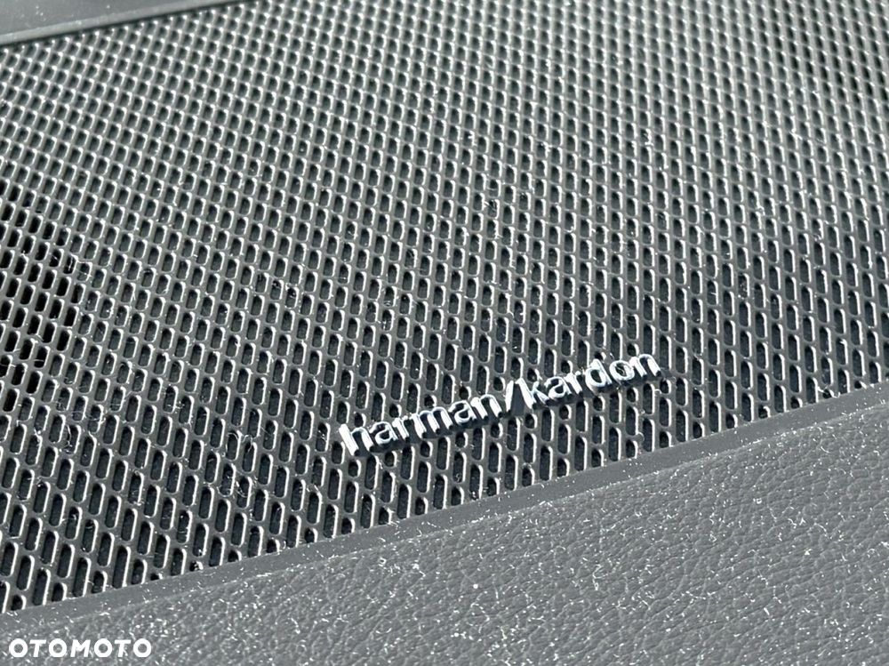 Volvo V90 Cross Country - 23