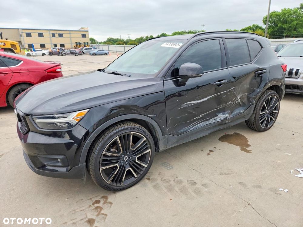 Volvo XC 40 B5 B AWD Geartronic RDesign - 5