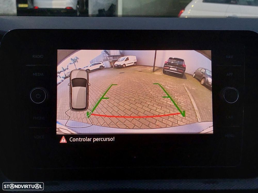 VW T-Cross 1.0 TSI Urban DSG - 10