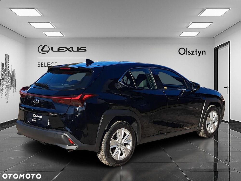 Lexus UX - 8