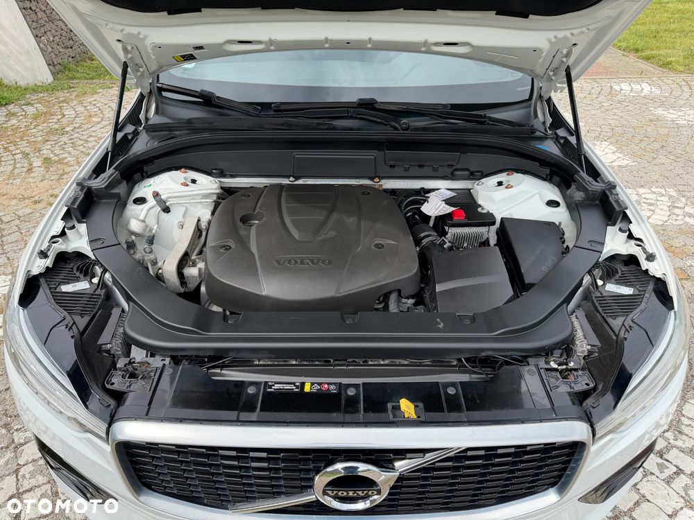 Volvo XC 60 D4 R-Design - 19
