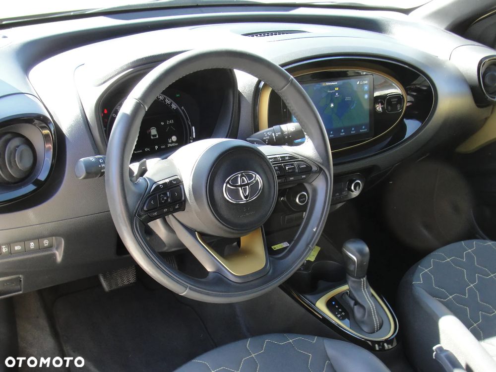 Toyota Aygo X x-shift x-clusive Style Selection - 15