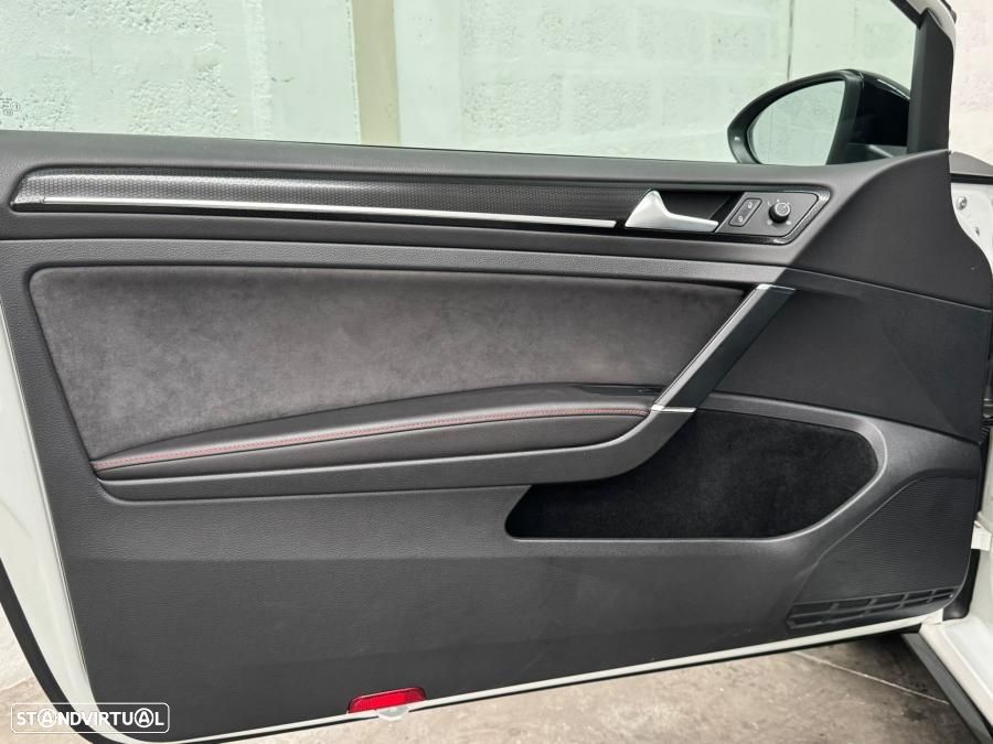 VW Golf GTI Clubsport DSG - 34