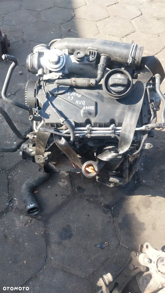 Silnik 1.9 Tdi 105 KM BJB BKC BXE BRU AVQ BXF NA CZĘŚCI GŁOWICA Tłok wał korbowód wałek rozrządu pokrywa miska olejowa rura dolotowa koło wałka pasowe magistrala wody pompa paliwa wtryskowa vacum EGR zawór - 1