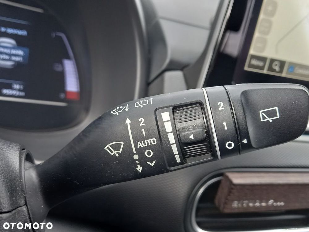 Hyundai Kona 64kWh Platinum - 16