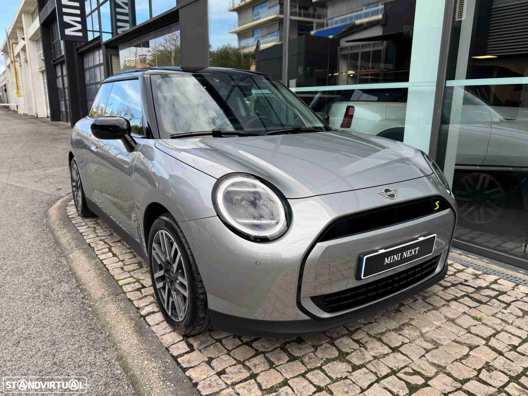 MINI 3 Portas Cooper SE Classic M - 3