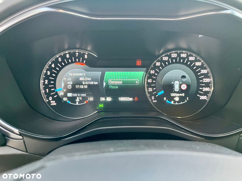 Ford Mondeo - 25