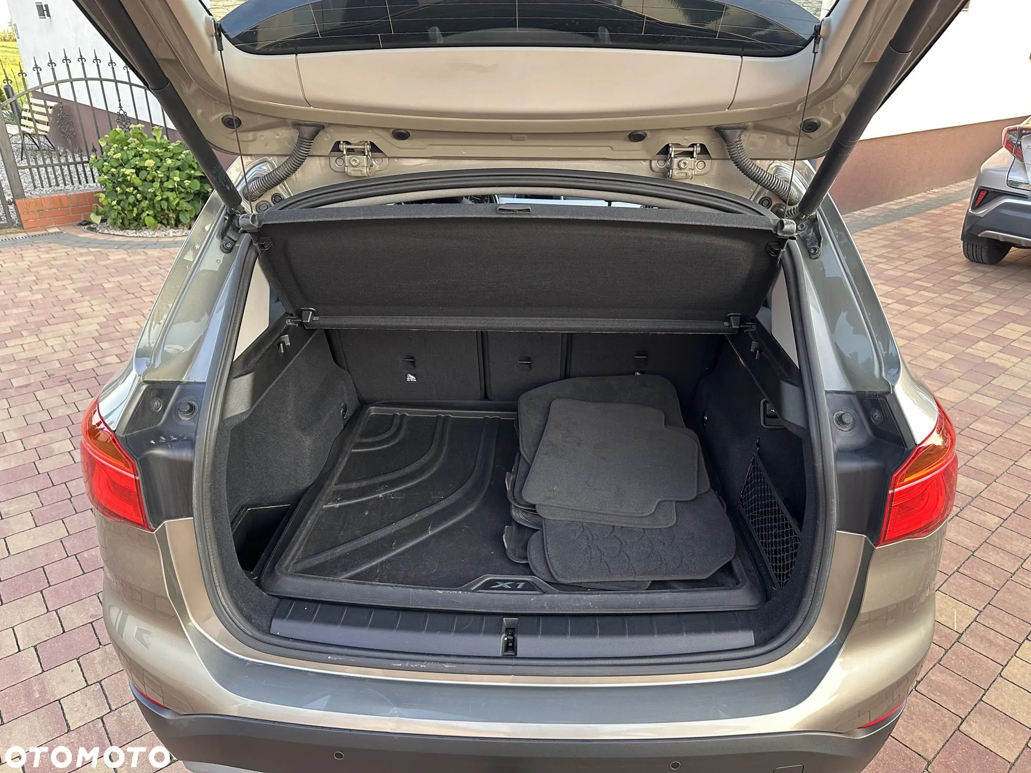 BMW X1 sDrive20d - 13