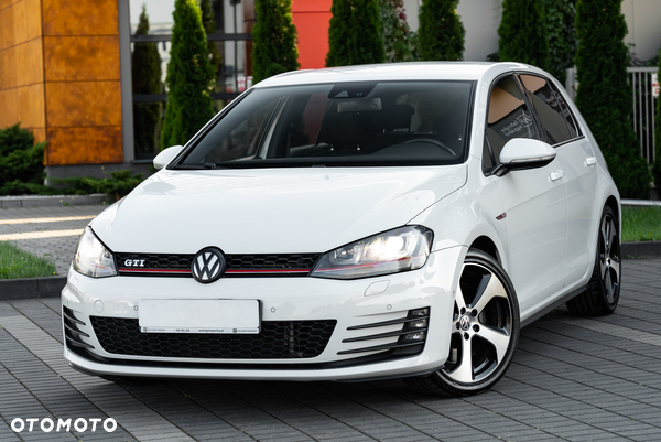 Volkswagen Golf VII 2.0 TSI BMT GTI Performance