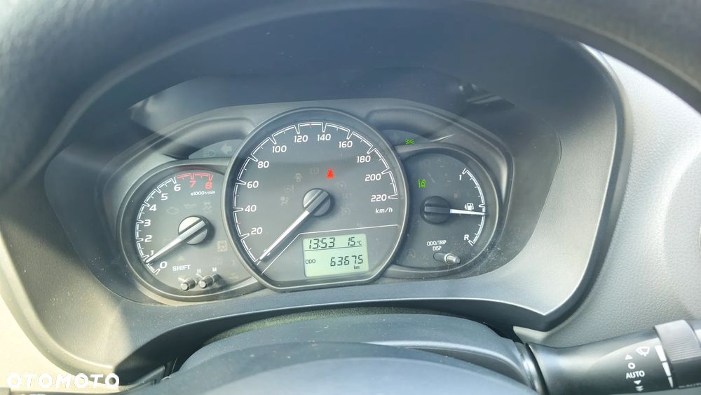 Toyota Yaris 1.5 Active - 24