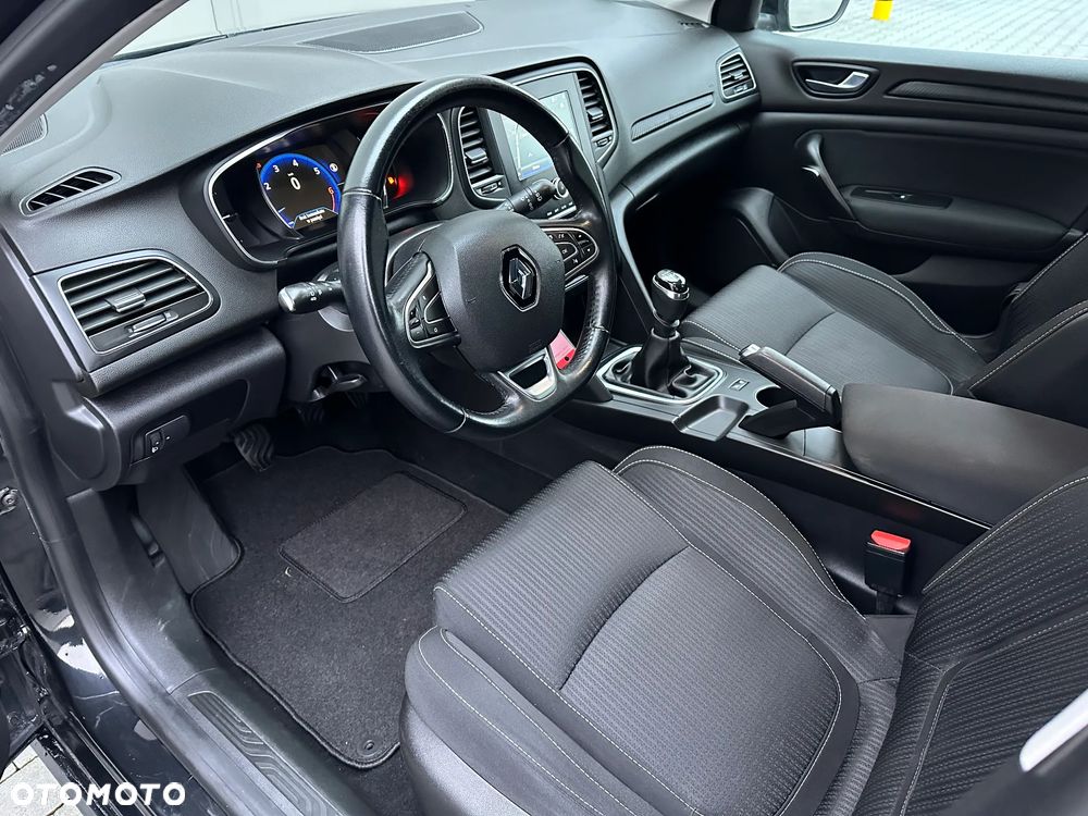 Renault Megane Grandtour ENERGY TCe 130 BUSINESS - 19