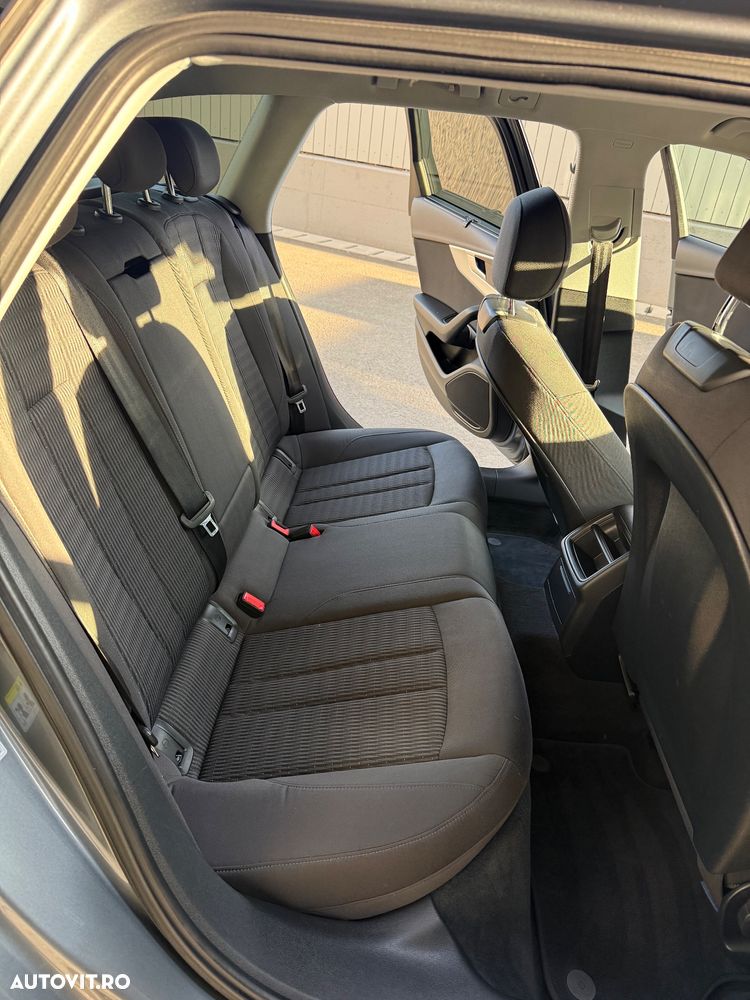 Audi A4 2.0 TDI ultra S tronic - 13