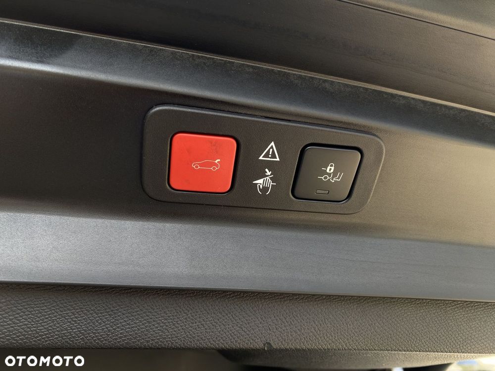 Peugeot 5008 1.5 BlueHDi Allure Pack S&S EAT8 - 27
