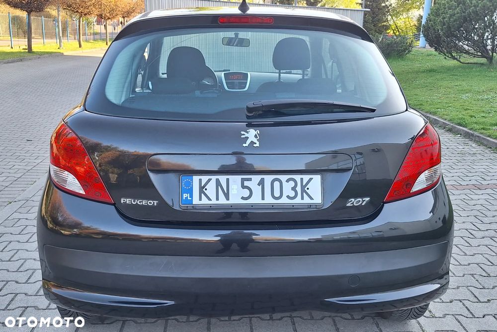 Peugeot 207 75 Millesim 200 - 14