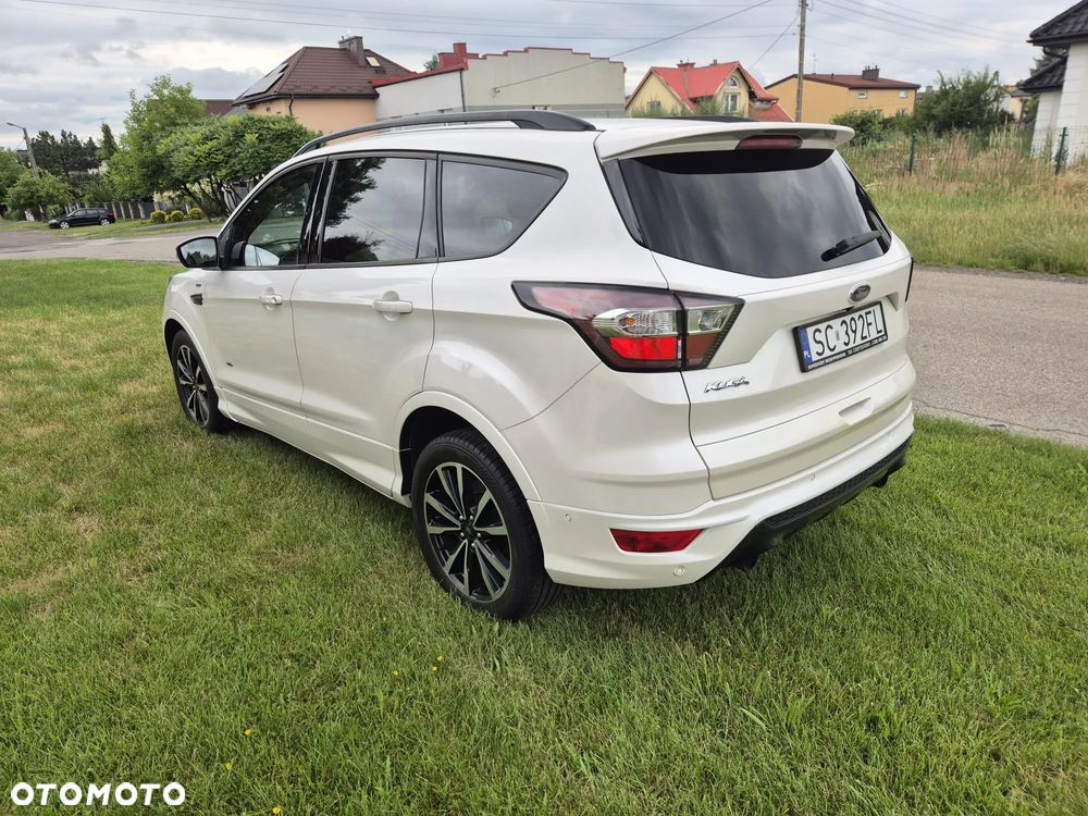 Ford Kuga 2.0 TDCi 4x4 ST-Line - 14