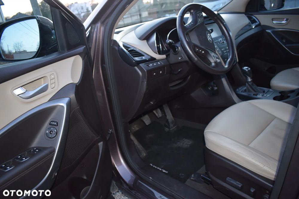 Hyundai Santa Fe 2.0 CRDI Executive 7os - 29