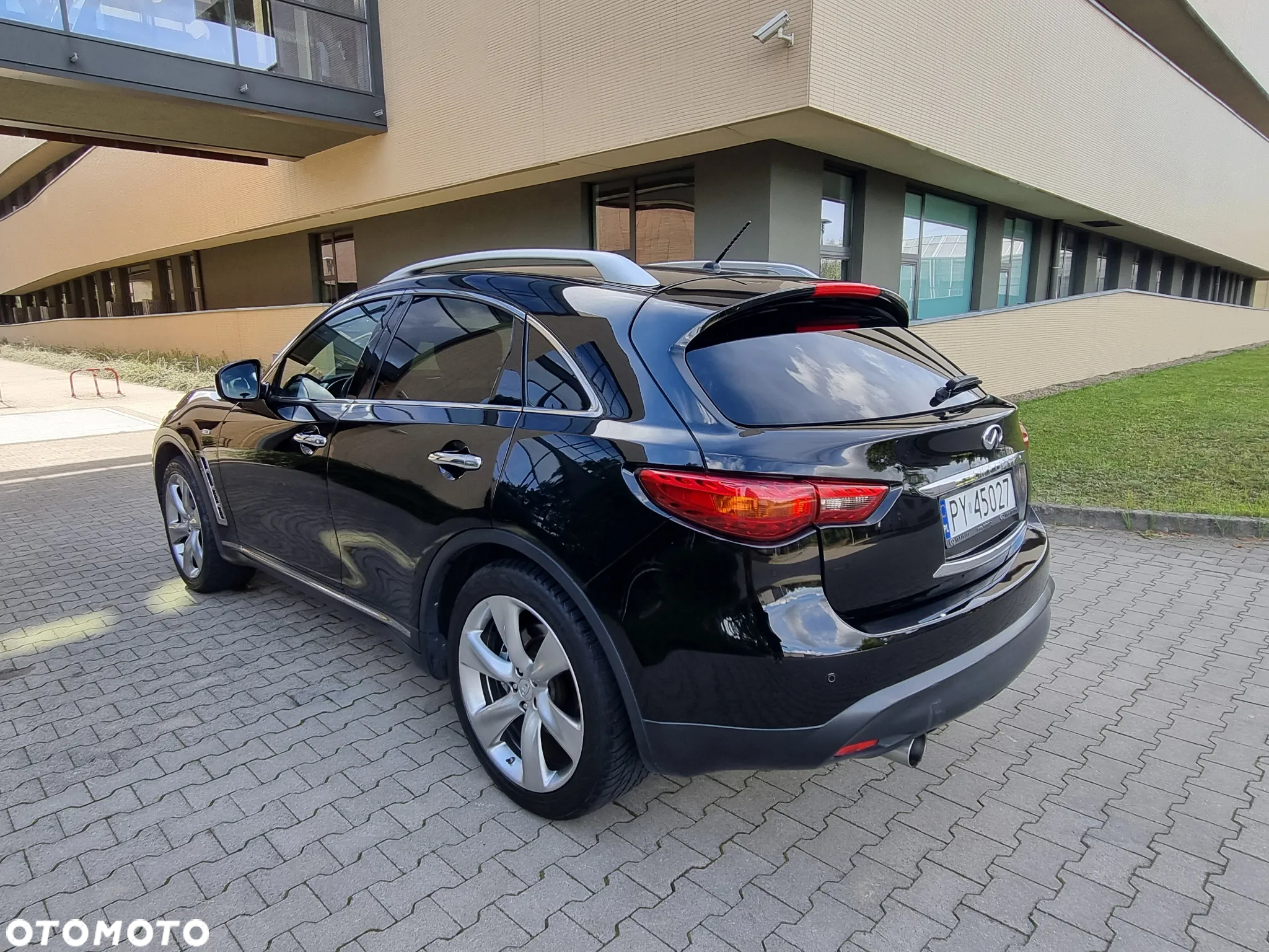 Infiniti FX FX30d AWD S Premium - 11