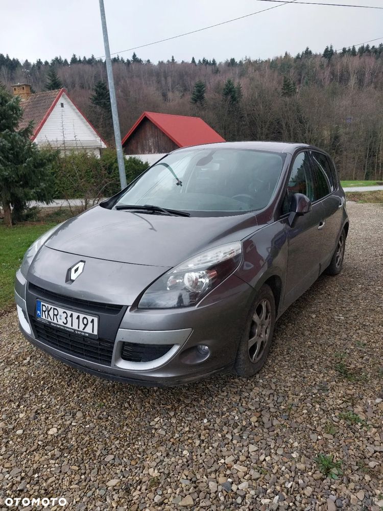 Renault Scenic - 1