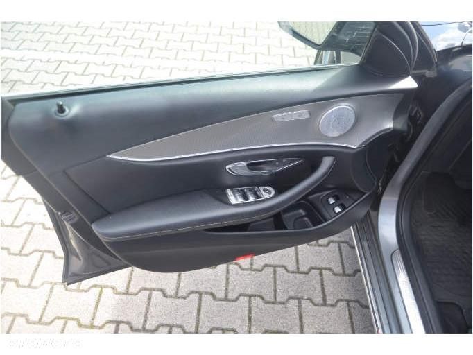 Mercedes-Benz Klasa E - 13