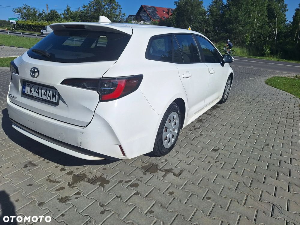 Toyota Corolla - 10