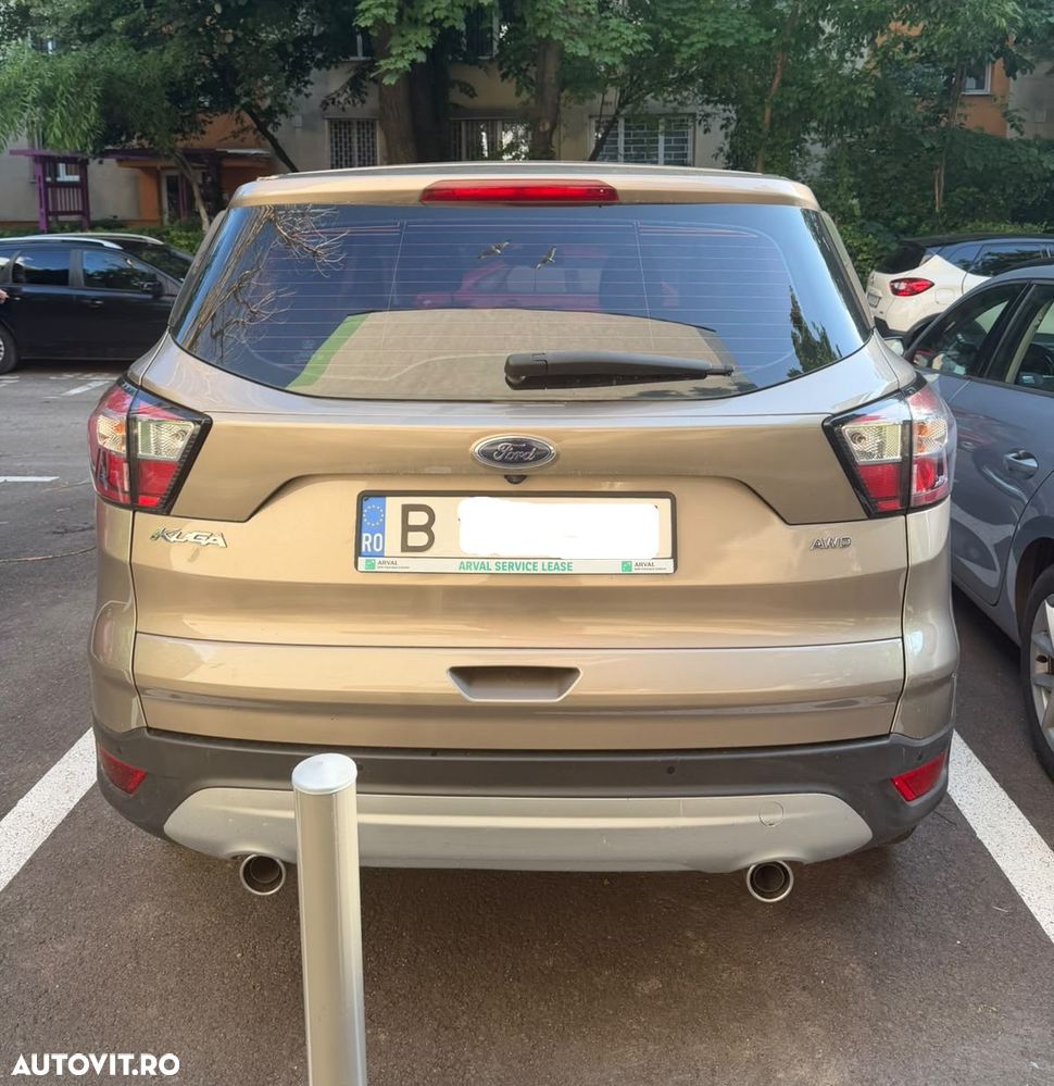 Ford Kuga 2.0 TDCi 4WD Powershift Titanium - 6