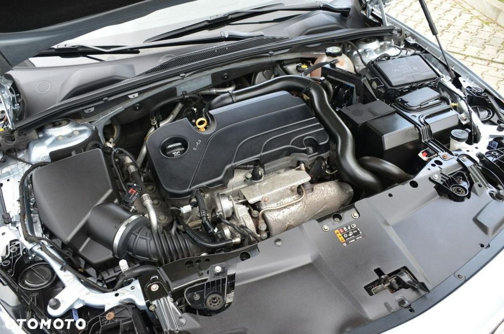 Opel Insignia - 15