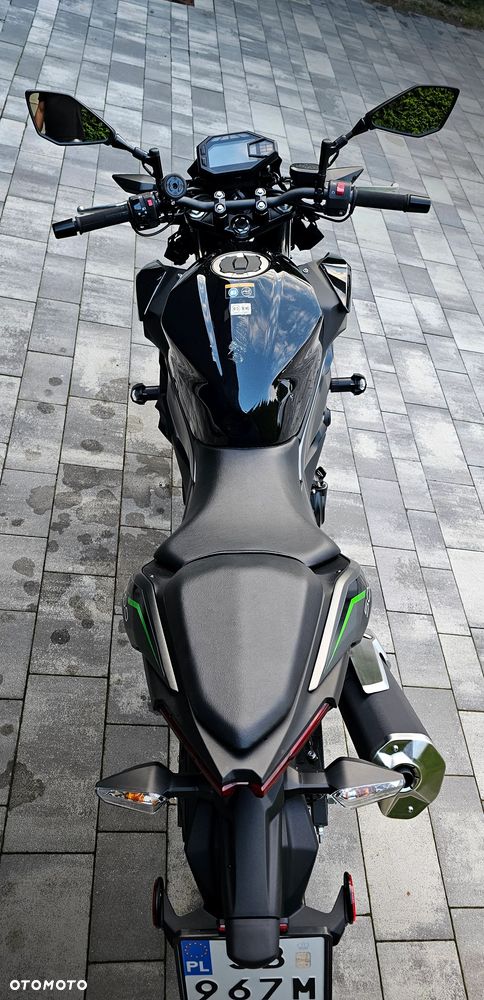 Kawasaki Z - 12