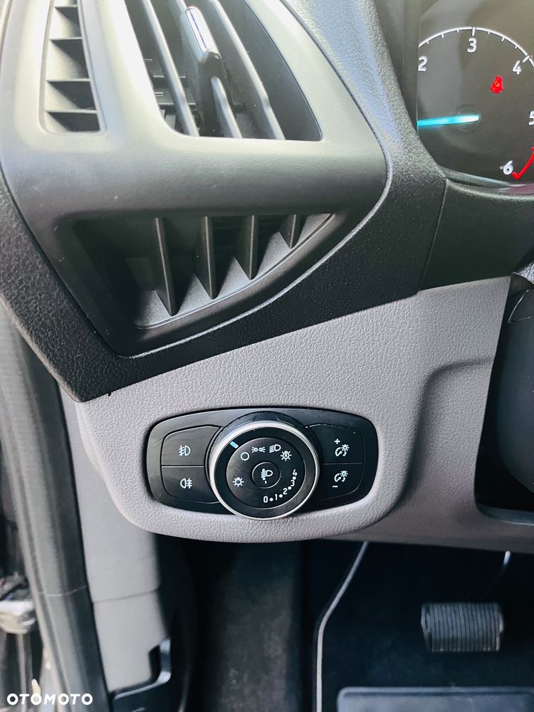 Ford Tourneo Connect - 27
