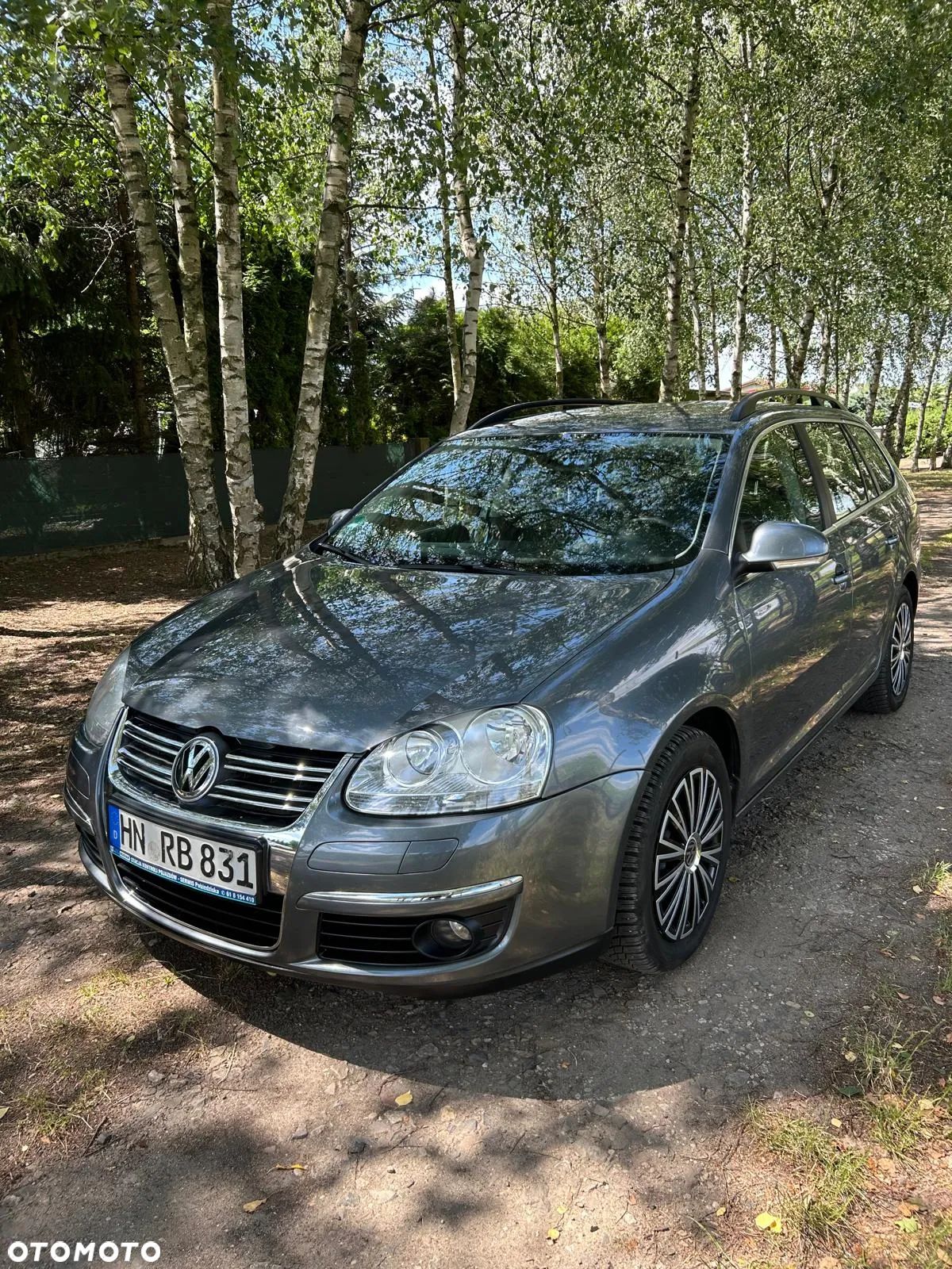 Volkswagen Golf - 1