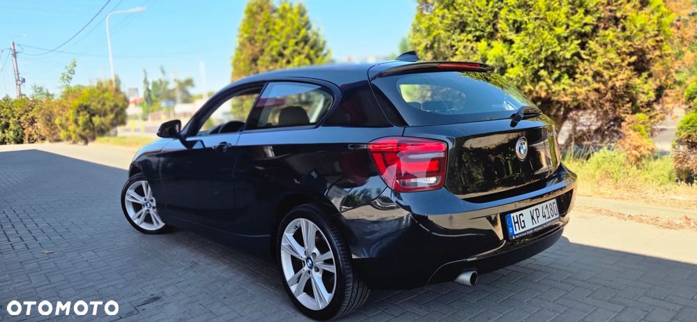 BMW Seria 1 114d Sport Line - 10