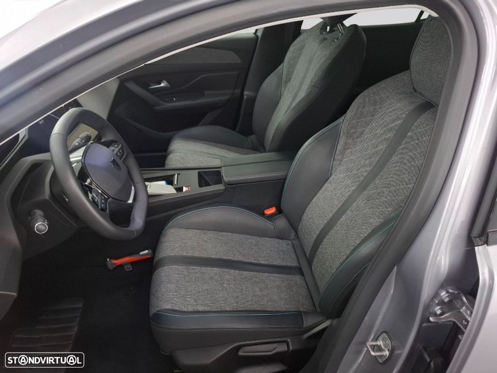Peugeot 408 - 7