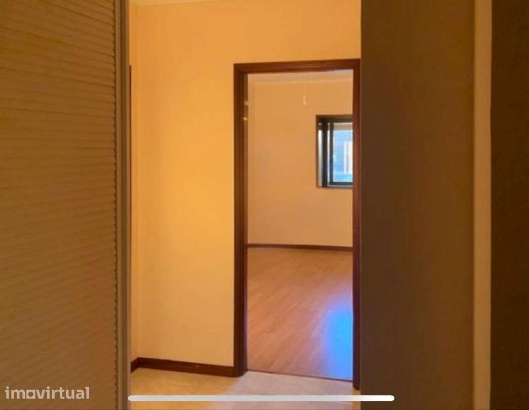 Apartamento T2 Venda em Mafamude e Vilar do Paraíso,Vila Nova de Gaia - Grande imagem: 5/10