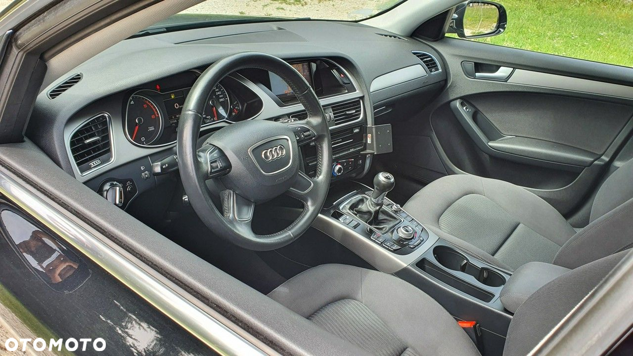 Audi A4 - 12