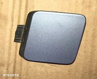 ZAŚLEPKA ZDERZAKA TYŁ HAK / HOL AUDI A3 P8 KOLORY 8P3807441 - 2