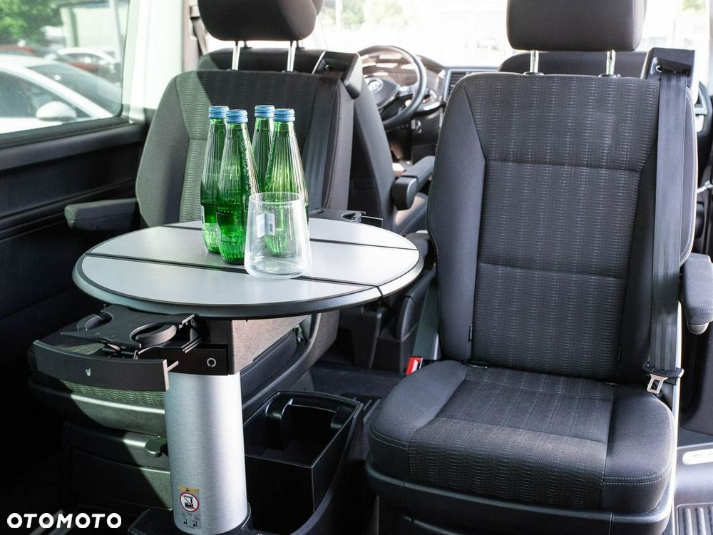 Volkswagen Multivan - 28