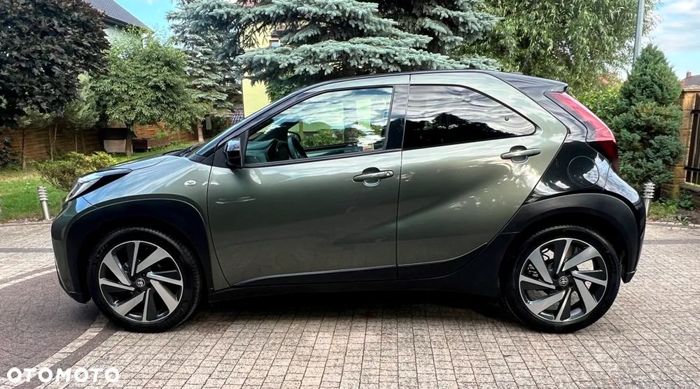 Toyota Aygo X 1.0 VVT-i Executive CVT - 7