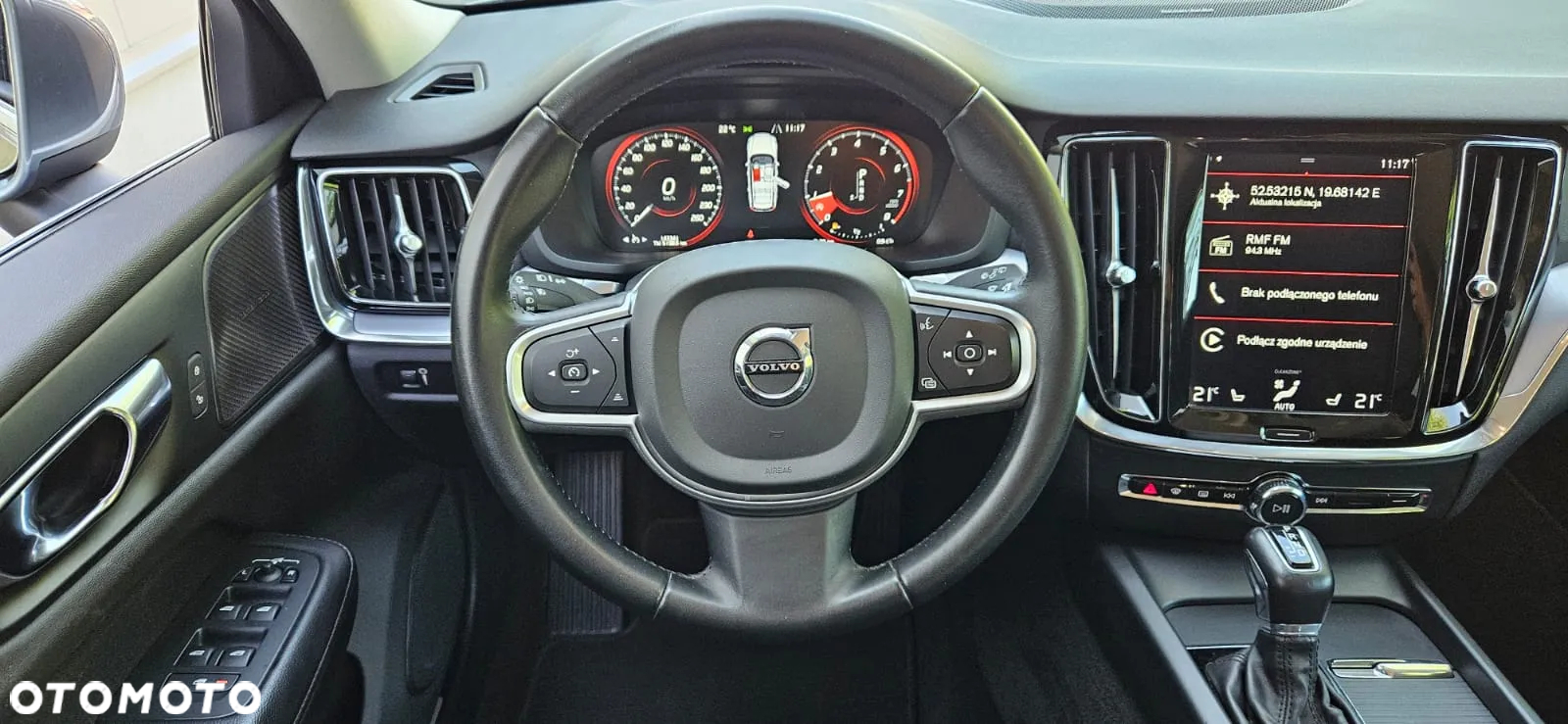 Volvo V60 T4 Geartronic Momentum Pro - 27