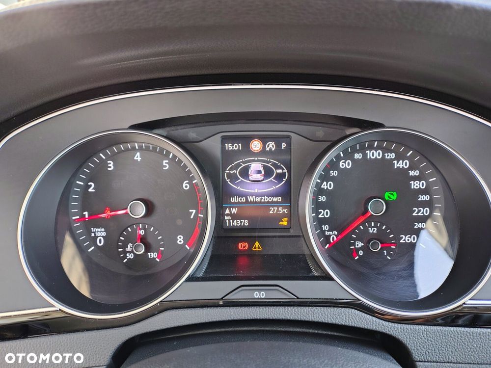 Volkswagen Passat - 22