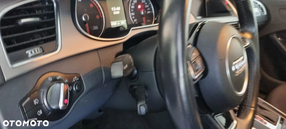 Audi A4 Allroad 2.0 TDI Quattro S tronic - 35