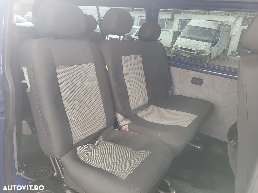 Volkswagen Transporter T5 Volksbus - 8