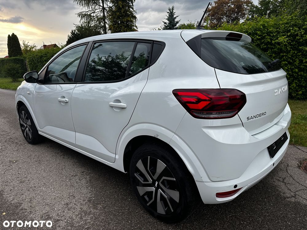 Dacia Sandero - 3