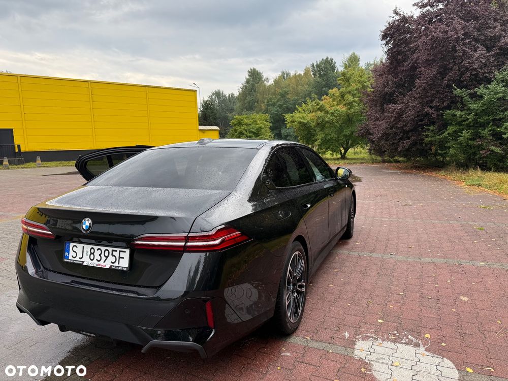 BMW Seria 5 520d xDrive mHEV - 6