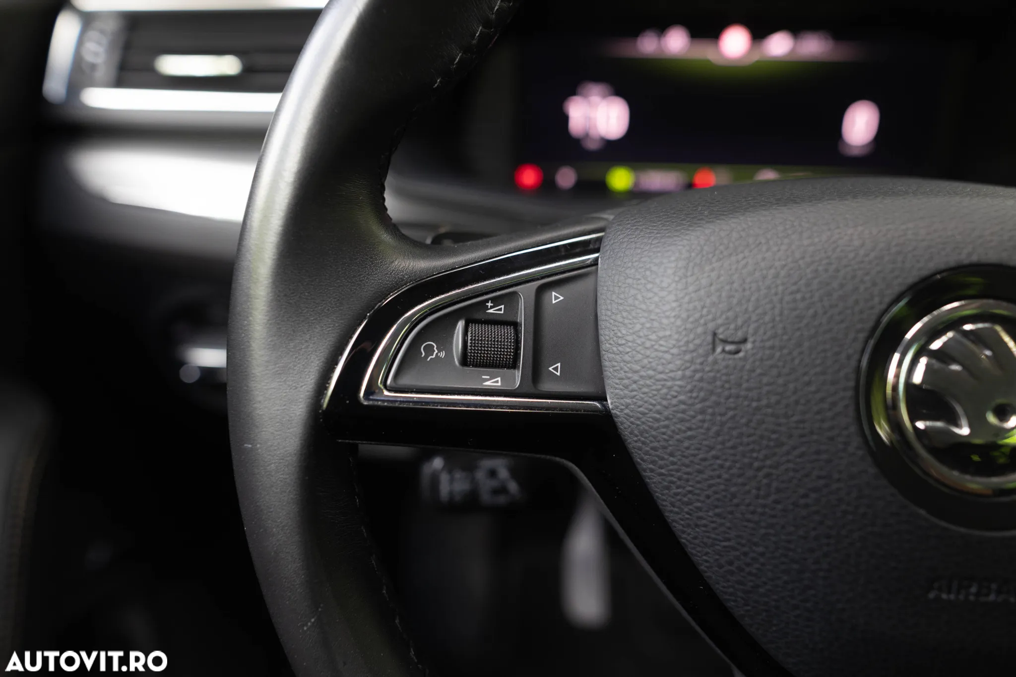 Skoda Superb Combi 2.0 TDI 4X4 DSG Scout - 15