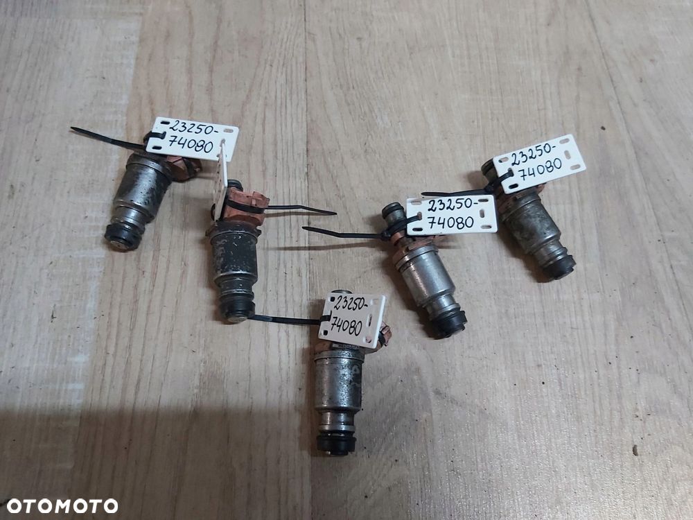 TOYOTA CELICA V 2,0 Wtrysk paliwa 3s-ge 23250-74080 MR2 Land Cruiser - 1